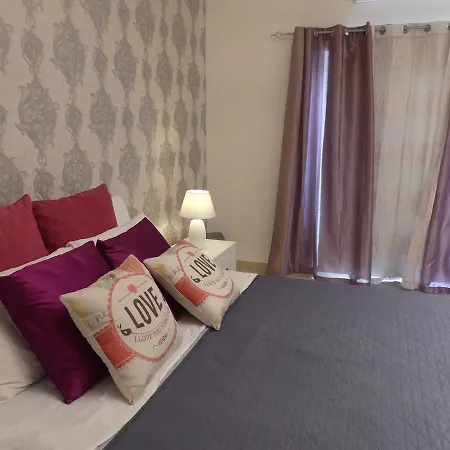 Meddeluxe Toyah's Court Apartamento